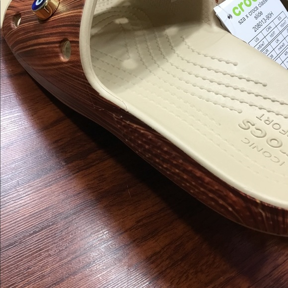 SZA x CROCS CLASSIC SLIDE - Picture 11 of 15